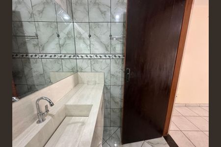 Casa para alugar com 200m², 2 quartos e 1 vagaBanheiro da Suíte