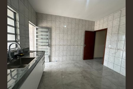 Casa para alugar com 200m², 2 quartos e 1 vagaCozinha
