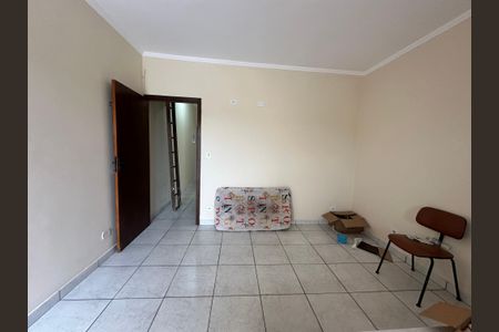 Casa para alugar com 200m², 2 quartos e 1 vagaQuarto