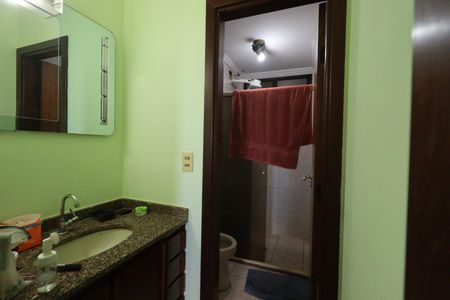 Apartamento para alugar com 110m², 3 quartos e 2 vagasBanheiro