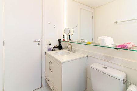 Apartamento à venda com 186m², 4 quartos e 3 vagasBanheiro da Suíte 3