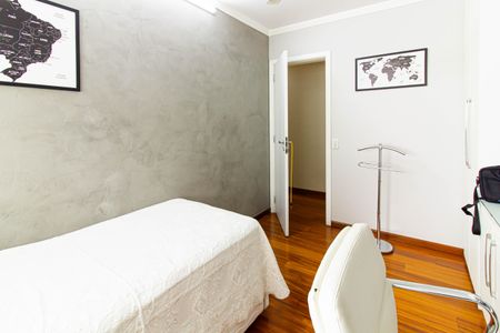 Apartamento à venda com 186m², 4 quartos e 3 vagasQuarto