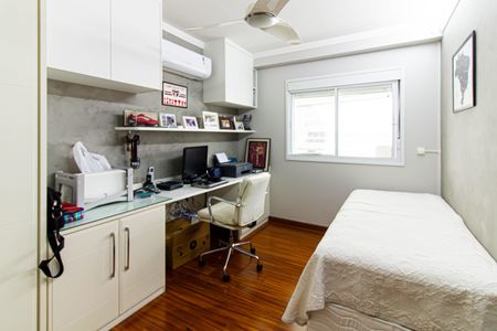 Apartamento à venda com 186m², 4 quartos e 3 vagasQuarto