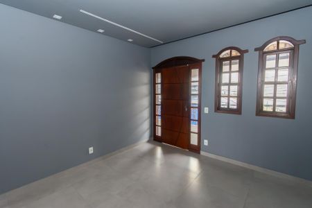Sala de casa para alugar com 3 quartos, 250m² em Eldorado, Contagem