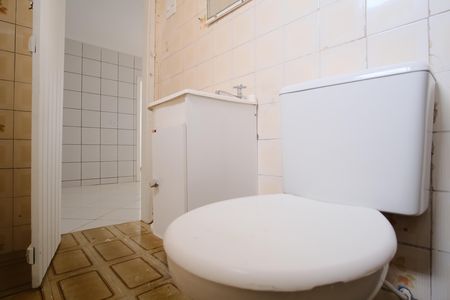 Casa de condomínio para alugar com 140m², 2 quartos e sem vagaBanheiro andar de baixo