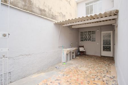Casa de condomínio para alugar com 140m², 2 quartos e sem vagaQuintal