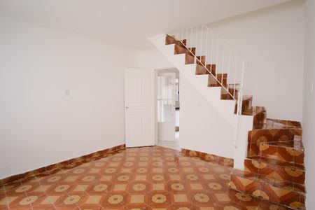 Sala de casa de condomínio para alugar com 2 quartos, 140m² em Penha de França, São Paulo