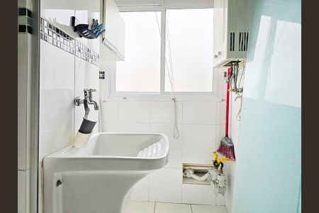 Apartamento para alugar com 58m², 2 quartos e 1 vagaÁrea de Serviço