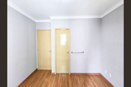 Suíte  de apartamento para alugar com 2 quartos, 58m² em Jardim Flor da Montanha, Guarulhos