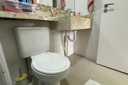 Apartamento à venda com 55m², 2 quartos e 1 vagaBanheiro 