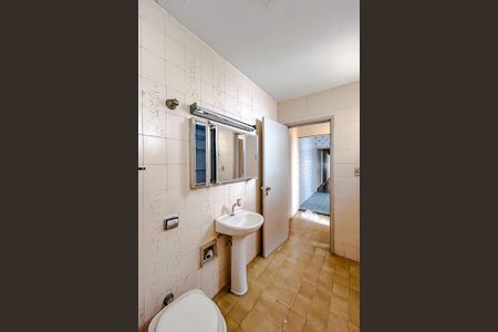 Casa à venda com 160m², 3 quartos e 2 vagasBanheiro