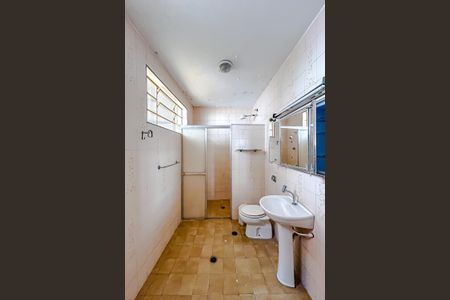 Casa à venda com 160m², 3 quartos e 2 vagasBanheiro