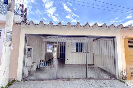 Casa à venda com 160m², 3 quartos e 2 vagasFachada com Plaquinha