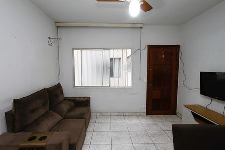 Sala de apartamento para alugar com 3 quartos, 60m² em Jardim Montanhês, Belo Horizonte
