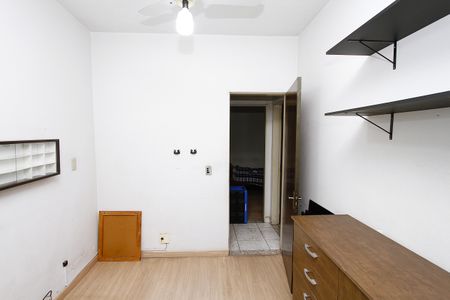 Quarto 2  de apartamento para alugar com 3 quartos, 60m² em Jardim Montanhês, Belo Horizonte