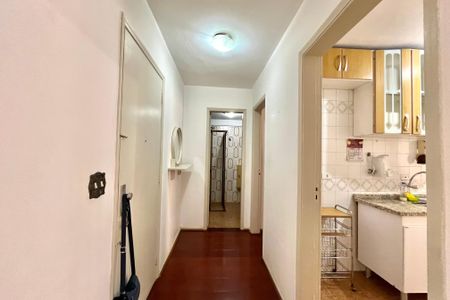 Apartamento à venda com 55m², 1 quarto e sem vaga Apartamento à venda com 55m², 1 quarto e sem vagaCorredor