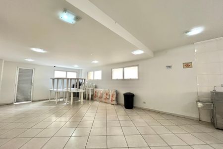 Apartamento à venda com 55m², 1 quarto e sem vaga Apartamento à venda com 55m², 1 quarto e sem vagaÁrea comum - Salão de festas