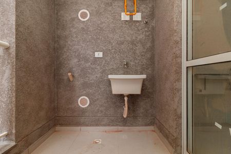 Apartamento para alugar com 42m², 2 quartos e 1 vaga Apartamento para alugar com 42m², 2 quartos e 1 vagaÁrea de Serviço e Varanda