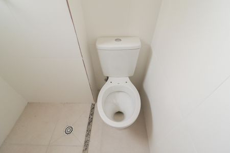 Apartamento à venda com 41m², 2 quartos e sem vaga Apartamento à venda com 41m², 2 quartos e sem vagaBanheiro