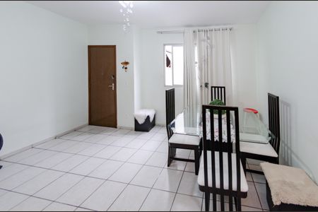 Sala de apartamento à venda com 2 quartos, 53m² em João Pinheiro, Belo Horizonte