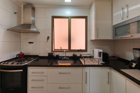 Apartamento à venda com 92m², 3 quartos e 2 vagasCozinha