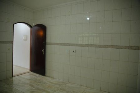 Casa à venda com 150m², 2 quartos e 2 vagasCozinha 