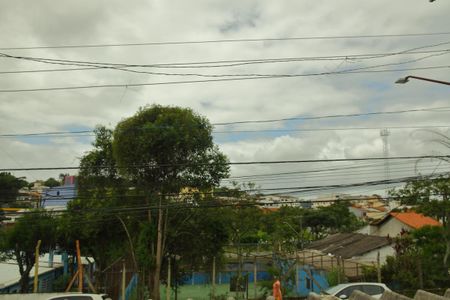 Sala Vista  de casa para alugar com 2 quartos, 150m² em Jardim Lavinia, São Bernardo do Campo