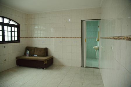 Casa à venda com 150m², 2 quartos e 2 vagasSala - Edícula 