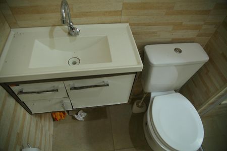 Casa à venda com 150m², 2 quartos e 2 vagasBanheiro Social 