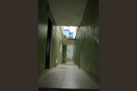 Casa à venda com 150m², 2 quartos e 2 vagasCorredor Lateral 