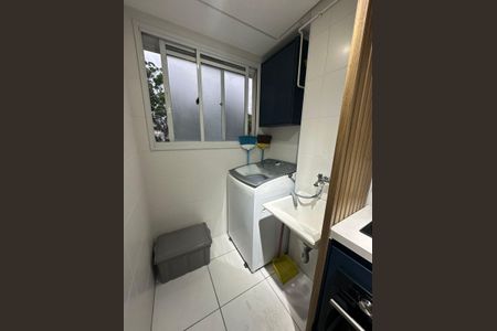Apartamento à venda com 42m², 2 quartos e sem vaga Apartamento à venda com 42m², 2 quartos e sem vagaÁrea de serviço