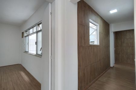 Apartamento para alugar com 70m², 2 quartos e sem vagaCorredor 