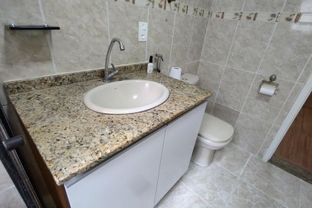 Apartamento para alugar com 70m², 2 quartos e sem vagaBanheiro Social