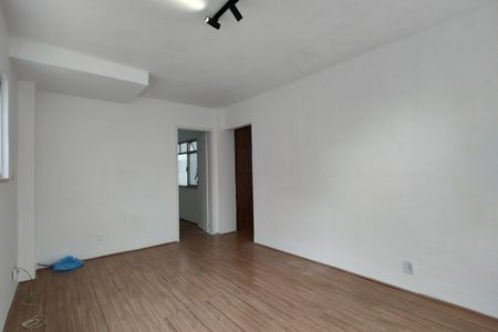 Apartamento para alugar com 70m², 2 quartos e sem vagaSala