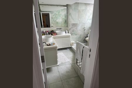 Apartamento à venda com 426m², 4 quartos e 2 vagas