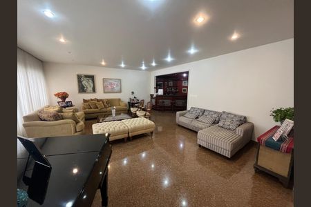 Apartamento à venda com 426m², 4 quartos e 2 vagas