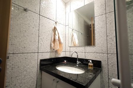 Apartamento para alugar com 53m², 2 quartos e sem vaga Apartamento para alugar com 53m², 2 quartos e sem vagaBanheiro