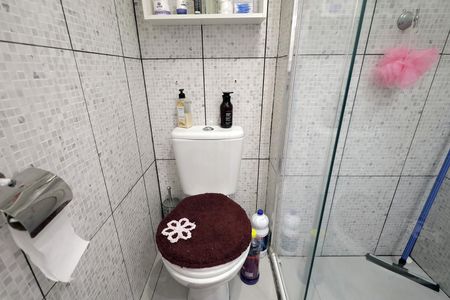 Apartamento para alugar com 53m², 2 quartos e sem vaga Apartamento para alugar com 53m², 2 quartos e sem vagaBanheiro Suíte