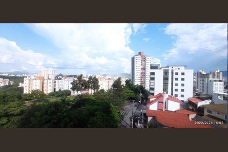 Apartamento à venda com 70m², 2 quartos e 1 vaga