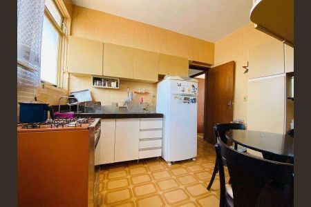 Apartamento à venda com 180m², 3 quartos e 1 vaga