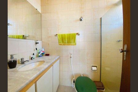 Apartamento à venda com 180m², 3 quartos e 1 vaga