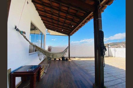 Apartamento à venda com 180m², 3 quartos e 1 vaga