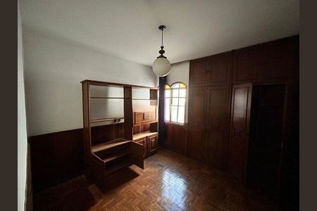 Casa à venda com 5 quartos, 400m² em Sagrada Família, Belo Horizonte