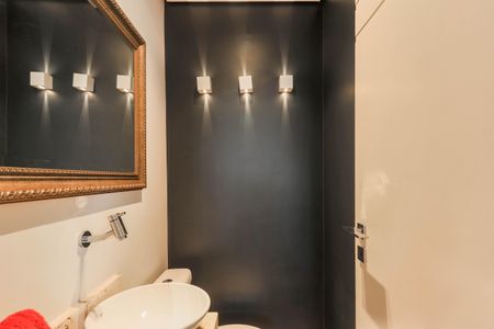 Apartamento à venda com 135m², 2 quartos e 2 vagas Apartamento à venda com 135m², 2 quartos e 2 vagasLavabo