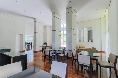 Apartamento à venda com 135m², 2 quartos e 2 vagas Apartamento à venda com 135m², 2 quartos e 2 vagasÁrea comum - Salão de festas