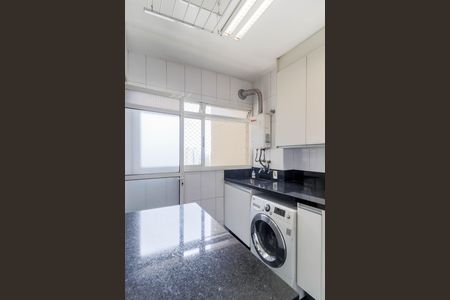 Apartamento à venda com 135m², 2 quartos e 2 vagas Apartamento à venda com 135m², 2 quartos e 2 vagasÁrea de Serviço