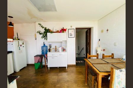 Apartamento à venda com 5 quartos, 350m² em Santa Tereza, Belo Horizonte