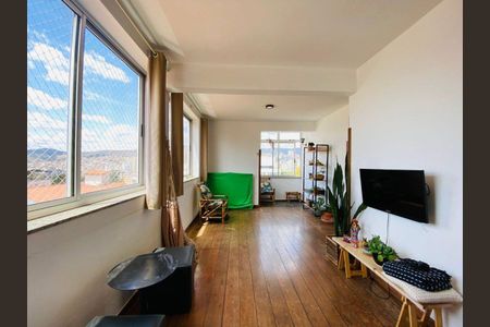 Apartamento à venda com 5 quartos, 350m² em Santa Tereza, Belo Horizonte