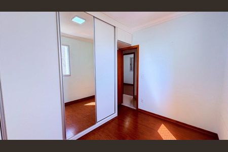 Apartamento à venda com 3 quartos, 72m² em Palmares, Belo Horizonte