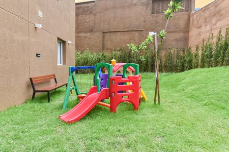 Apartamento à venda com 42m², 2 quartos e sem vagaÁrea comum - Playground